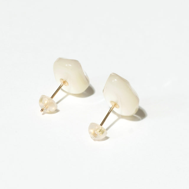 K18 イエローゴールド 水晶×白蝶貝 ピアス